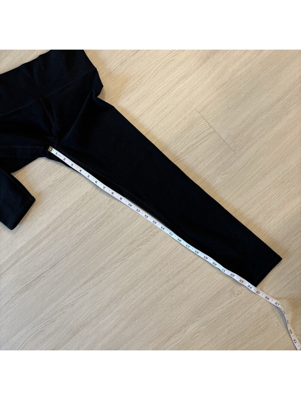 Vuori Women's Size Small Grey Clean Elevation High Waisted 7/8 Leggings Pilates - Picture 6 of 6